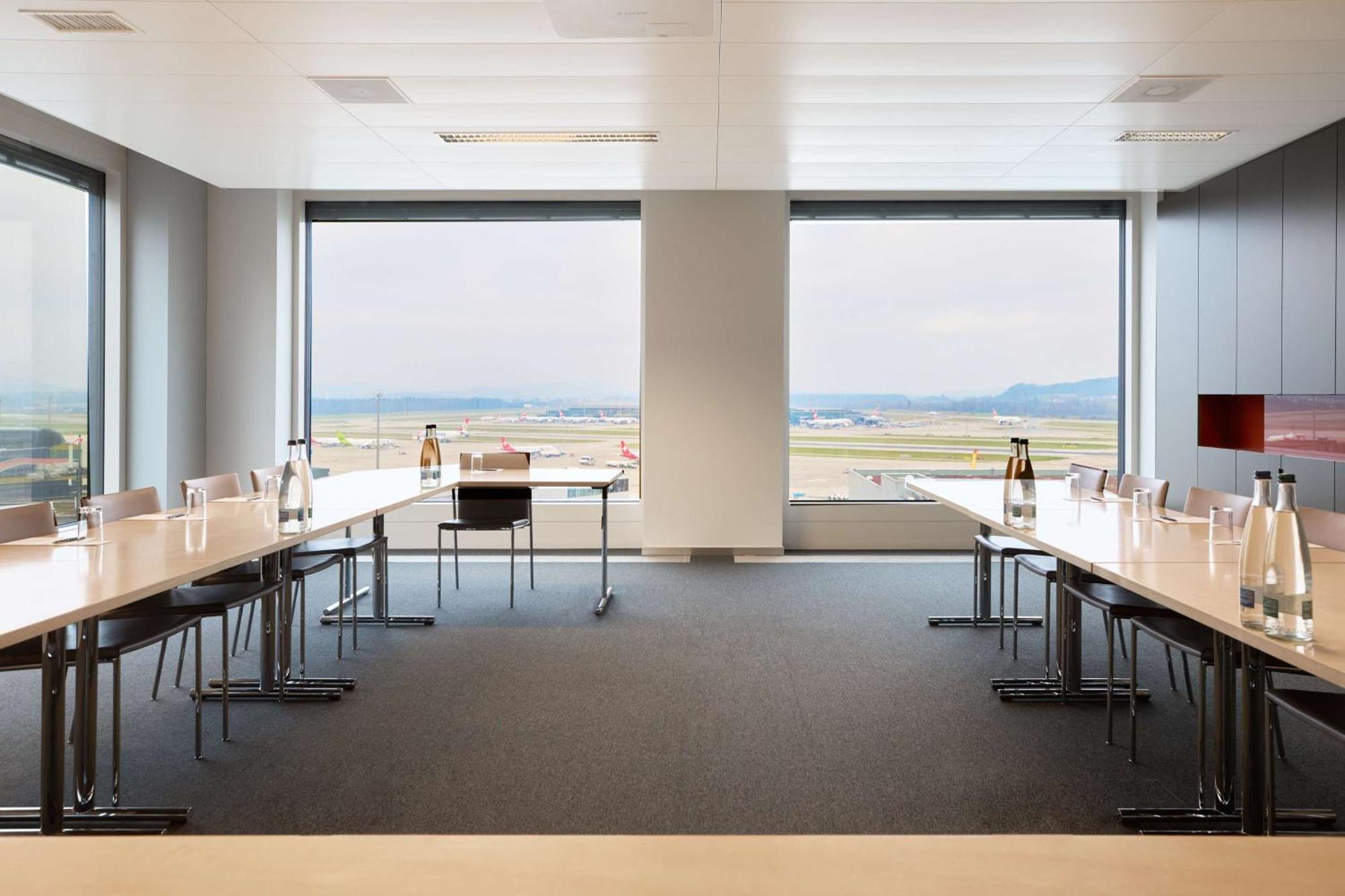 Radisson Blu Hotel Zurich Airport Kloten Exterior photo