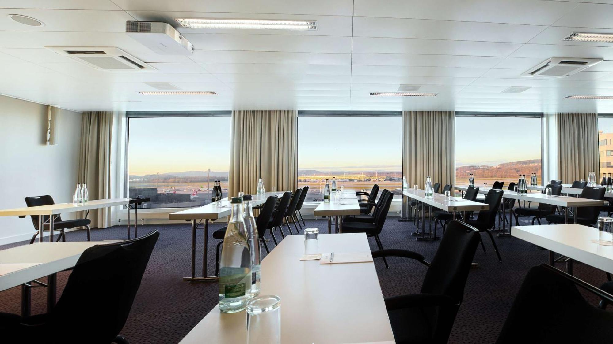 Radisson Blu Hotel Zurich Airport Kloten Exterior photo
