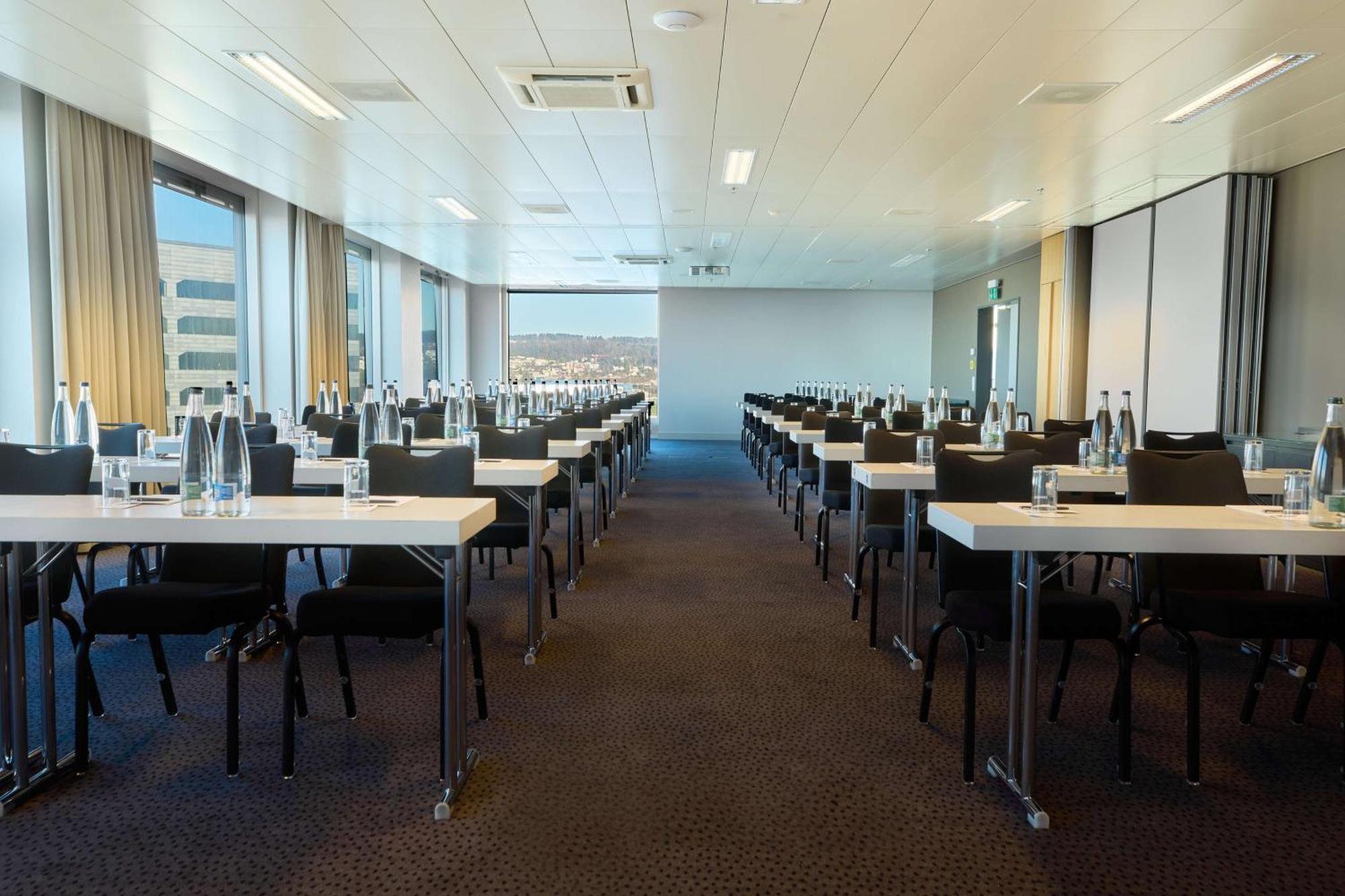 Radisson Blu Hotel Zurich Airport Kloten Exterior photo