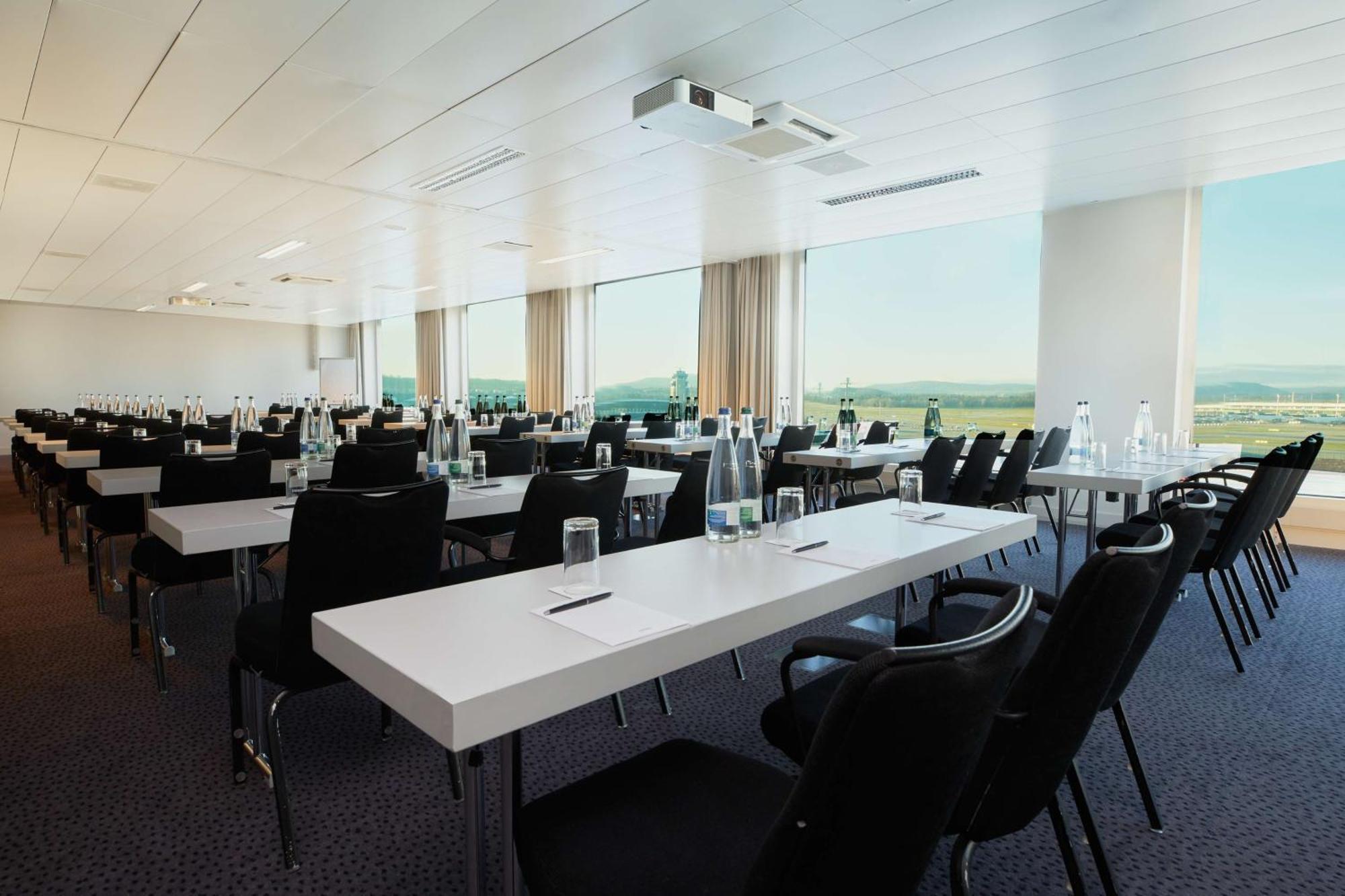 Radisson Blu Hotel Zurich Airport Kloten Exterior photo